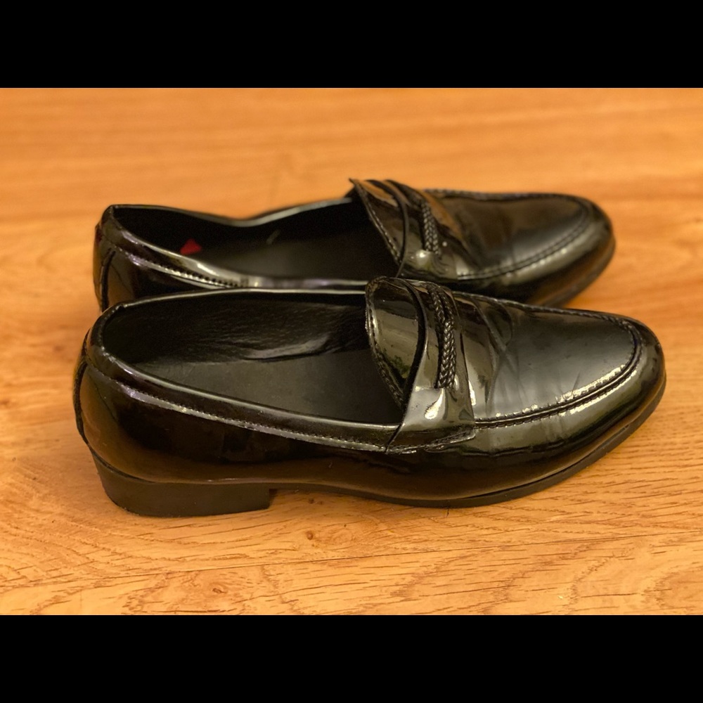 Boy dress shoes size 5